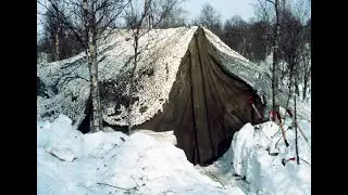 Послушайте, как морские пехотинцы делятся своими историями ночью в палатке для выживания в Арктике.