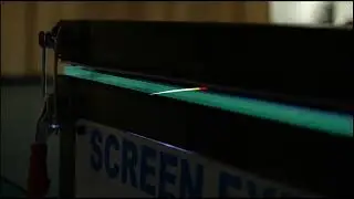 Automatic screen exposing