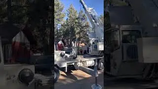 40 ton terex crane moving its counter weight