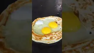Making SUPER FIERY Cheesy Roti Canai Telur Goyang - Street Food Tour in Penang, Malaysia