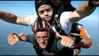 Kyle Donnelly goes skydiving