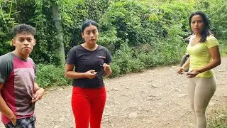 Hago Lo  Que Yo Quiero Nadie Me Pone Ordenes/¡Hojas Para Los Tamales!