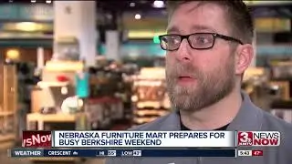 Nebraska Furniture Mart prepares for Berkshire Hathaway weekend