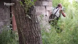 Ukrainian Soldiers Return Fire With Separatists In Eastern Ukraine