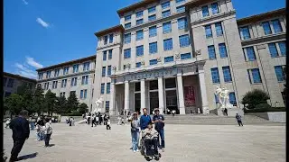北京:来到北京入住花园饭店。第二天在饭店吃过早餐后，开着妹妹女婿送来的高级轿车一一迈巴赫加长版👍👍去往革命军事博物馆参观👍👍👍