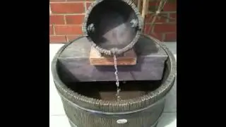 Latiz Traditional Barrel Garden Fountain