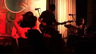 Mayo Baluyut - Detach Detach (Live @ 70's Bistro 01.20.2012)