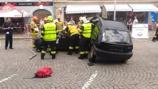Soutěž ve vyprošťování zraněných osob z havarovaných vozidel soutěžící - směna B z Jihlavy