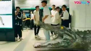 Lurking man-eating crocodiles attack the crowds! | Crazy Tsunami | YOUKU MONSTER MOVIE