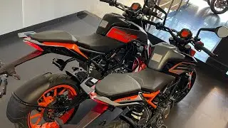 Finally 2023 New Model KTM Duke 200 VS KTM Duke 250🤔Detailed Comparison with Review😱Which one Best??
