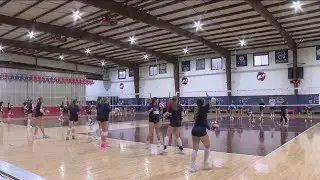 Maumee volleyball school hosts college coaches camp