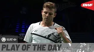 Play of the Day | Save and backhand, the perfect combo by Brice Leverdez