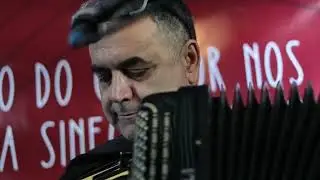 Leo, estante num instante por Elias Rezende ¬ Teclas Sonoras