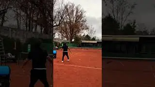 Benedikt Sturm 🎸🎾💪🏼#bambam #benecaster #music #benjamming #guitar #beneroa #bestorm