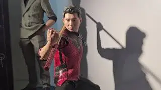 Hot Toys Shang-chi and Wenwu 1/6th Scale Collectible Figure