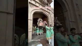 palkhi me hoke savar chali re💃💞 #wedding #bride #bridentry#uniquebrideentry#viralshort #instagram