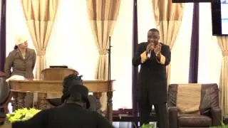 Apostolic Preaching - In The Presence of God, A Saviour Is Born