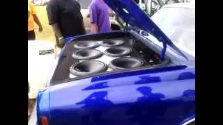 BOX Chevy BEATIN WITH 6 12s