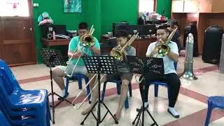 TB Trio - Spring picnic in the hills
