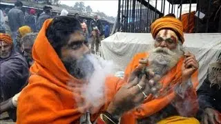 En Nepal fuman marihuana en honor al dios Shiva