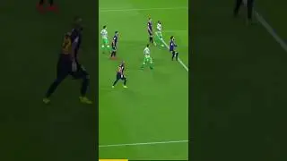 MESSI🤯🤯🤯 #football #soccer #soccerreal#shorts #viral #viralshorts