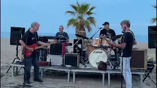 I Saw Here Standing There Cover Beatles ChinoDrums con Graham Foster. en Garabato