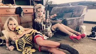 Interview with THE SOAP GIRLS