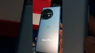 One Plus 11R curved display 