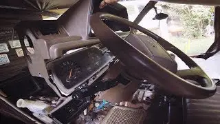 1988 Toyota 4x4 Van | Removing the dash