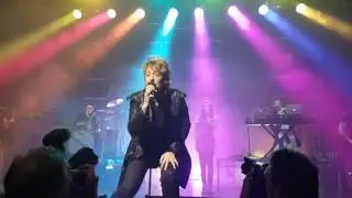 Katrina Leskanich - Walking On Sunshine (Totally 80's)