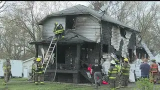 Multiple crews battle house fire in Hermitage