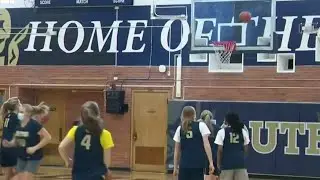 Michigan high school athletes adapt to COVID policies in preparation for winter season amid risi...