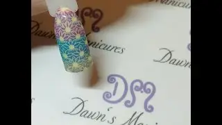 Dawns Manicures Day 11 of the 31 Nail Art Challenge set by Gelulicious :)
