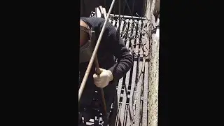 Fire Escape urgent security bars missing is a violation NY. 917-254-0960