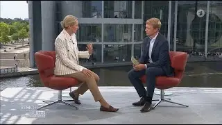 Alice Weidel triumphiert