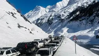 Heavy Traffic in Sissu || Best Snow point in Manali || Daily update Badri Diaries || Manali vlog ||
