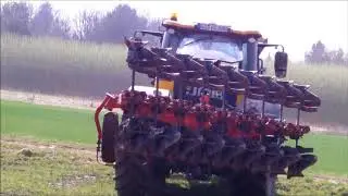JCB mit BUGNOT Schälpflug