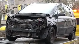 2 PKW kollidiert - 2 Verletzte in Bonn-Limperich am 08.01.21