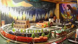 Trains & chill on the little loft layout. Like & subscribe to help channel grow :)