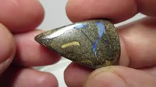25 Opal, Boulderopale, Matrixopale sowie Yowah und Koroit-N&uuml;sse