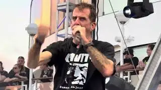 LAMB OF GOD - Children of the Grave Front Row Live - Black Sabbath Cover