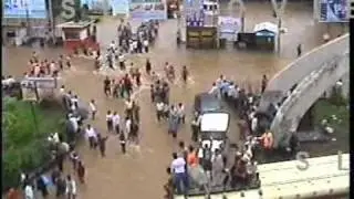 26th july 2005 Kalyan Flood 2.mpg