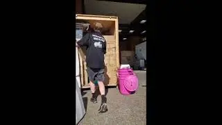 How much can you store in a Kiwi Cube?
