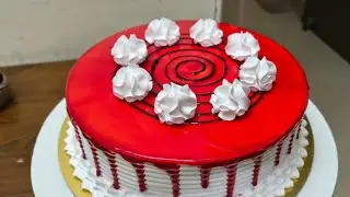 Strawberry cake 🍰🎂....(Today's oder)