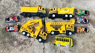 Bermain mainan mobil truk excavator, dump truk, truk tangga, truk molen, bus tayo, mobil balap