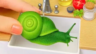 Catching and Cooking Miniature Snail Escargot Stuffed Mushroom Ideas 🐌 Mini Yummy Cooking
