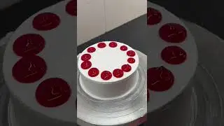 Strawberry Cake Decorating 🎂✨Cake Decorating 🎂Cake Design idea 💡 #youtubeshorts #chefazhar