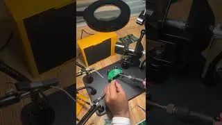 Make work easier with NOEVSBlG helping hands.👍#soldering #solderingtools