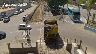 Trens de carga passando por Aparecida-SP / Parte Dois - Especial dia de Nossa Senhora Aparecida