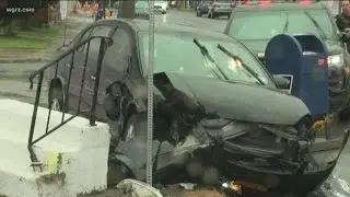 Police  Chase Ends In Crash In South Buffalo